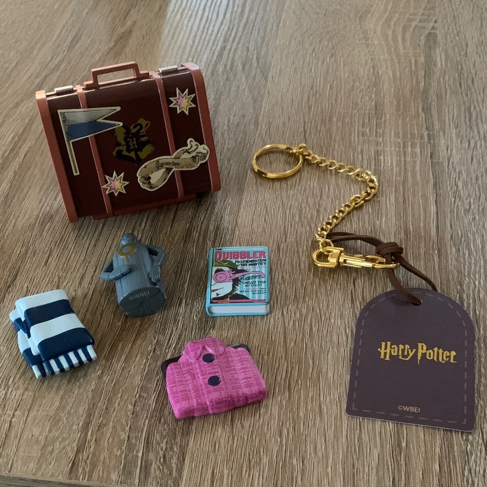 Harry Potter Miniso Trunk Keychain and Playset Accessories